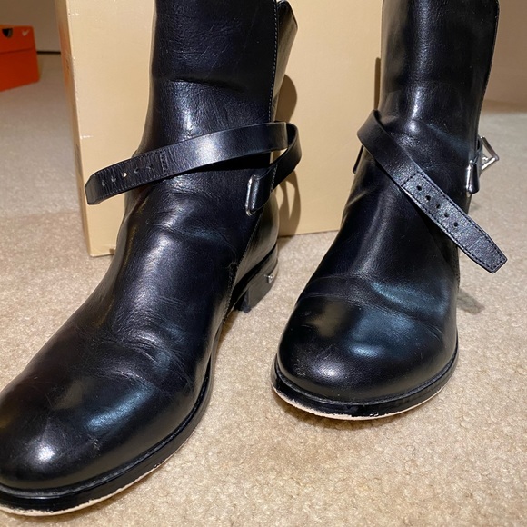 Michael Kors Arley Ankle Flat Boot Leather - Picture 4 of 6